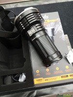 TORCIA DI MARCA FENIX MODELLO LR40R RICARICABILE 12000LUMENS