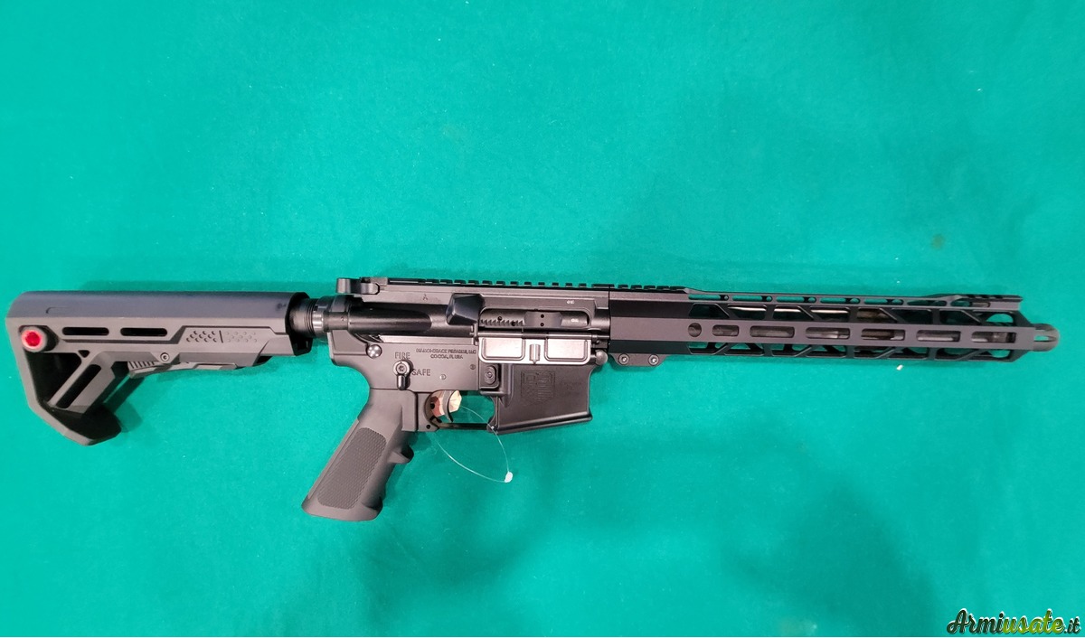 Carabina s/automatica marca DIAMONDBACK modello DB15 calibro 223 Remington Carabina s/automatica marca DIAMONDBACK modello DB15 calibro 223 Remington