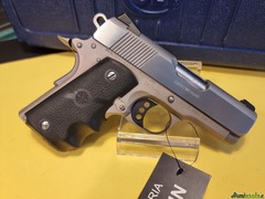 Colt DEFENDER .45 ACP