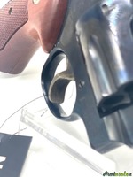 Smith & Wesson
