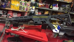 COLT M4 COMMANDO CUSTOM CON OTTICA AIMPONT COMP M3