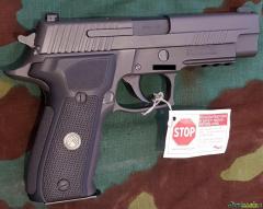 SIG-Sauer p226 Legion