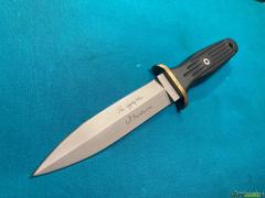 Coltello fighter Applegate-Fairbairn mod. piccolo tipo boot knife prod. Boker.