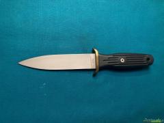 Coltello fighter Applegate-Fairbairn mod. piccolo tipo boot knife prod. Boker.