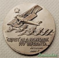 Medaglia grosso modulo in Argento con scatola e foto Mussolini aviatore I' Decennale R. Aeronautica