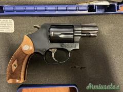 Smith & Weson 36