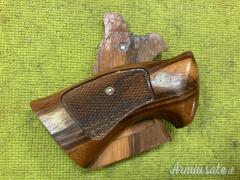 Smith & Wesson