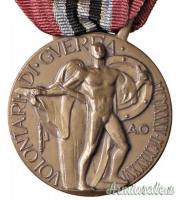Medaglia d’epoca fascista per “I VOLONTARI DELL’AFRICA ORIENTALE 1935-1936” di tipo “A”
