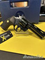 Colt Python calibro 357 Magnum canna 4″,