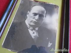 Quadro d’epoca con cornice e foto istituzionale del DUCE B. Mussolini anni ‘20 (REGNO D’ITALIA)