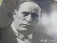 Quadro d’epoca con cornice e foto istituzionale del DUCE B. Mussolini anni ‘20 (REGNO D’ITALIA)