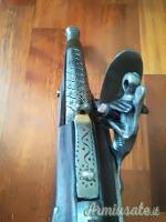 PISTOLA MONOCOLPO AD AVANCARICA A PIETRA FOCAIA MONTENEGRINA CAL.13