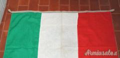 Bandiera italiana con 