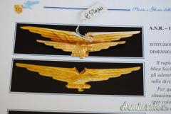 DISTINTIVO/BREVETTO DA PILOTA MILITARE D’AEROPLANO AERONAUTICA R.S.I. MOD. 1944 VERSIONE DA GALA
