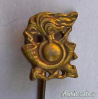 Distintivo pin fascista dei Bersaglieri per indosso su abiti civili – anni ’30 (REGNO D'ITALIA)