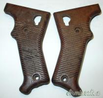 Guancette MG42 Datate 1944 120 €.