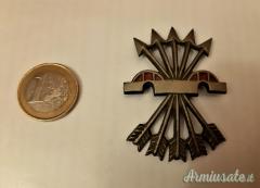 Rarissima placca per uniforme Gerarchi Truppe Nazionaliste di Franco (GUERRA DI SPAGNA 1936-1939)