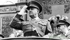 Rarissima placca per uniforme Gerarchi Truppe Nazionaliste di Franco (GUERRA DI SPAGNA 1936-1939)