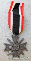 CROCE TEDESCA NAZISTA AL MERITO DI GUERRA MOD. 1939 DI 2^ CLASSE X MILITARI (GERMANIA WW2)
