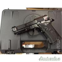 P. BERETTA 80x BLACK cal. 380