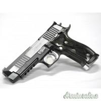 SIG-Sauer P226 Black & White 9x21mm IMI