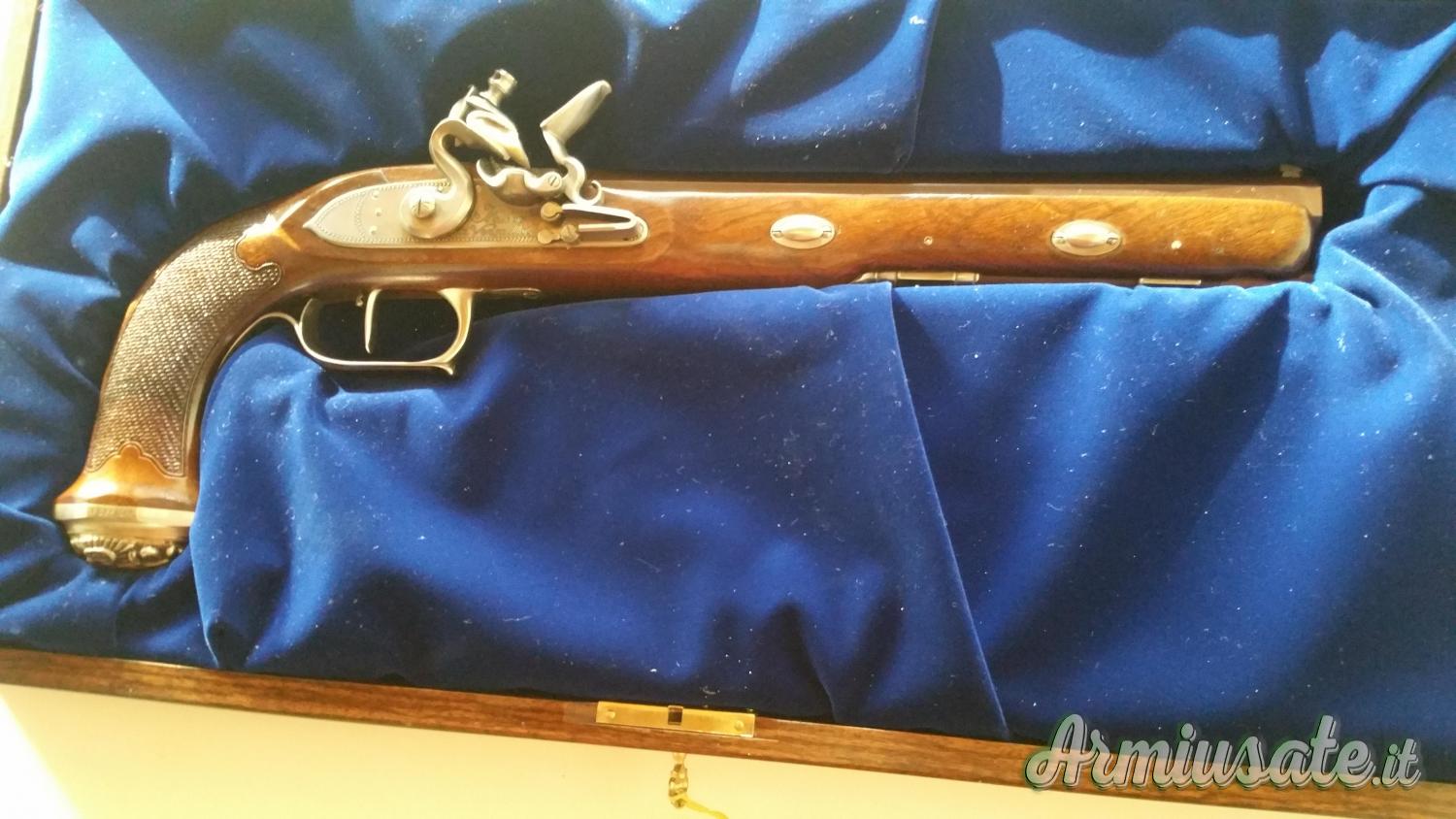 Pistola Pedersoli Boutet 1er Empire commemorativa Pistola Pedersoli Boutet 1er Empire commemorativa
