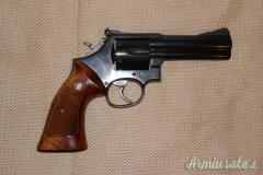 Smith & Wesson