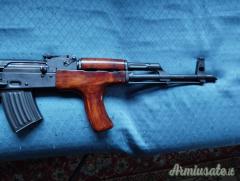 Akm arsenali rumeni ( Pistol Mitralieră modello 1963/1965 ) PM md. 63 ( Nuova Jager)