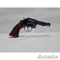 Revolver Modello 13-2  Calibro .357 Magnum canna da 4 pollici