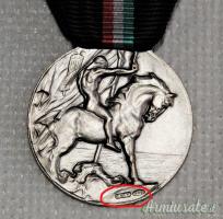 Medaglia “reducistica” commemorativa della Campagna fascista 1919-1922 - conio in Argento 800