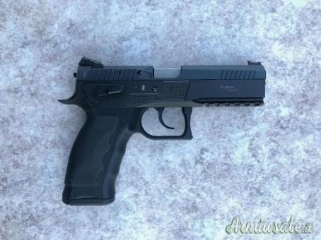 Pistola Phoenix Fusion standard cal 9x21 ARMA NUOVA usata per esposizione fiere