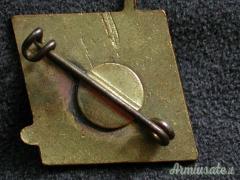 Distintivo fascista ai militari italiani impiegati sul fronte 