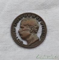Ciondolo o medaglia monarchica ricavata traforando moneta da 10 centesimi del 1911 (REGNO D'ITALIA)
