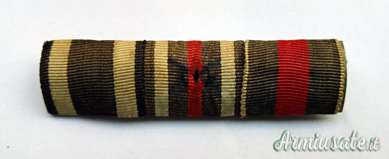 Spange nazista con 3 decorazioni per divisa soldati tedeschi Wehrmacht e Waffen SS (GERMANIA WW2) Spange nazista con 3 decorazioni per divisa soldati tedeschi Wehrmacht e Waffen SS (GERMANIA WW2)