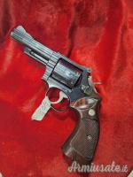 PISTOLA A TAMBURO SMITH & WESSON CAL.357