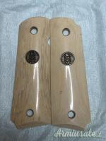 Colt 1911 Custom Center rarissime guancette avorio fossile. Nuove