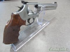 Smith & Wesson