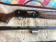 Beretta A 380  ST:DELUXE 12