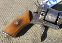 Revolver Antico (74)
