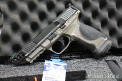 Smith & Wesson