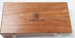 Smith & Wesson
