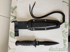 coltello marca Fox modello parà