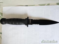 coltello marca Fox modello parà