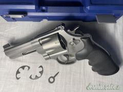 Smith & Wesson