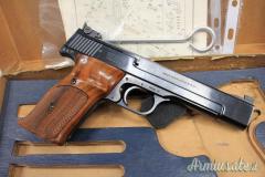 Smith & Wesson