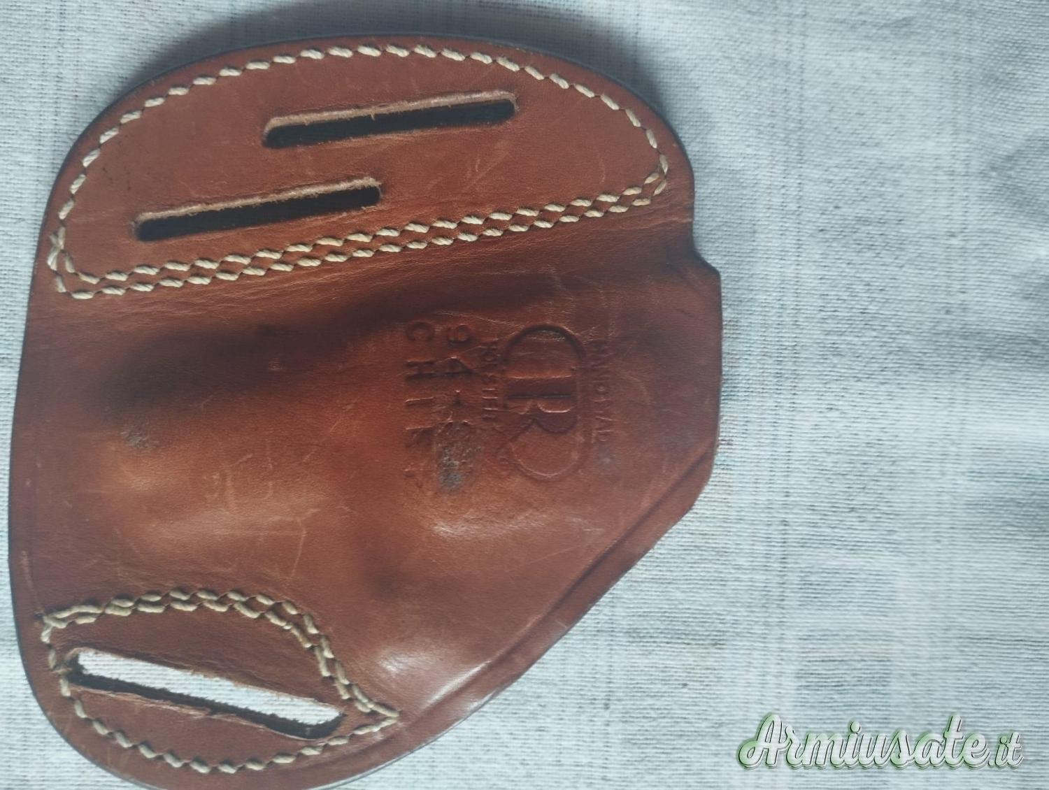 Fondina per revolver S&W mod 36 di pelle fatta a mano Fondina per revolver S&W mod 36 di pelle fatta a mano
