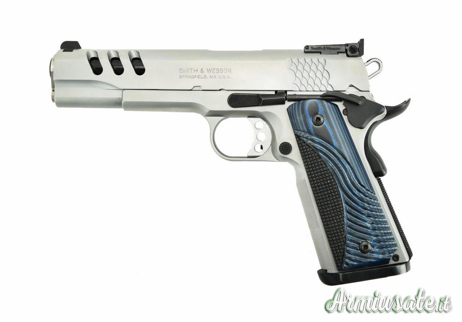 Smith & Wesson Smith & Wesson