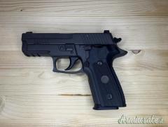 SIG-Sauer P229 Legion 9x21 + fondine