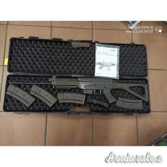 SAN SWISS ARMS SG 553 cal. 223 Rem