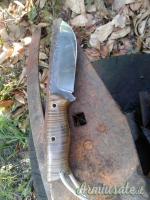 Coltello bushcraft artigianale